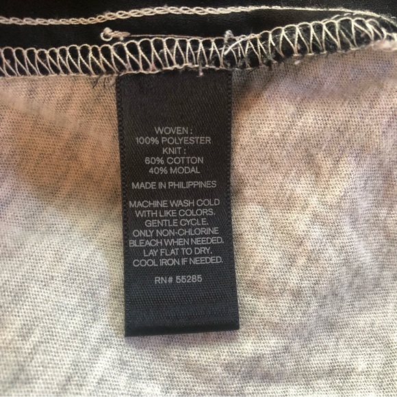 Express - women’s XS  top 3/4 sleeves gray and Black / Grey Top - Picture 7 of 10